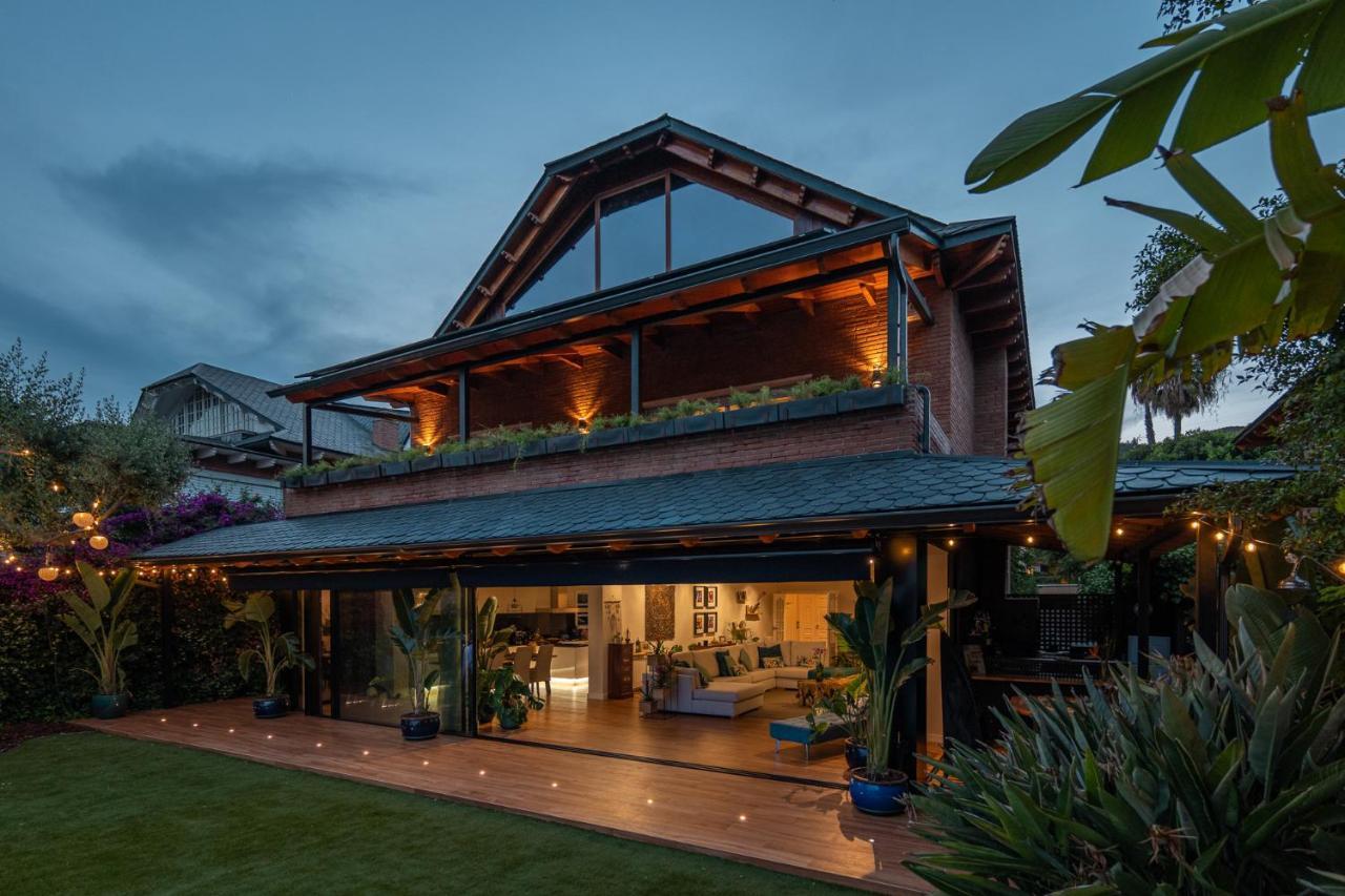 Villa Barcelona'S Tropical Oasis Sant Just Desvern Exterior foto