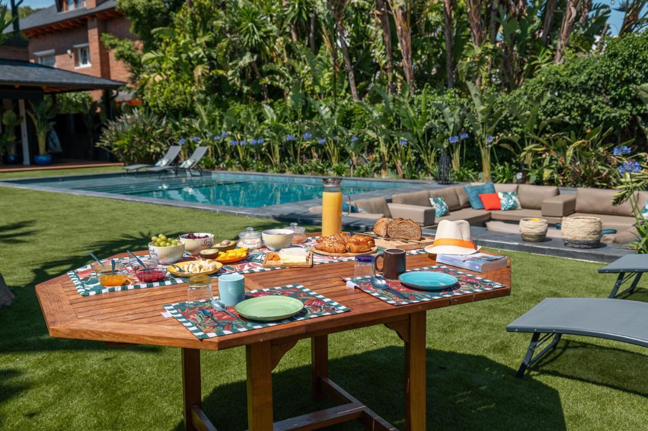 Villa Barcelona'S Tropical Oasis Sant Just Desvern Exterior foto