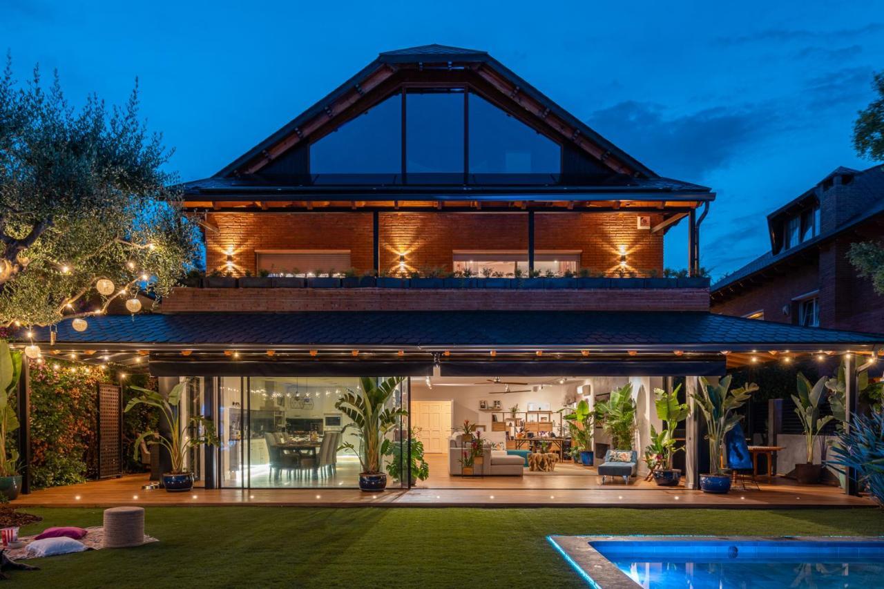 Villa Barcelona'S Tropical Oasis Sant Just Desvern Exterior foto